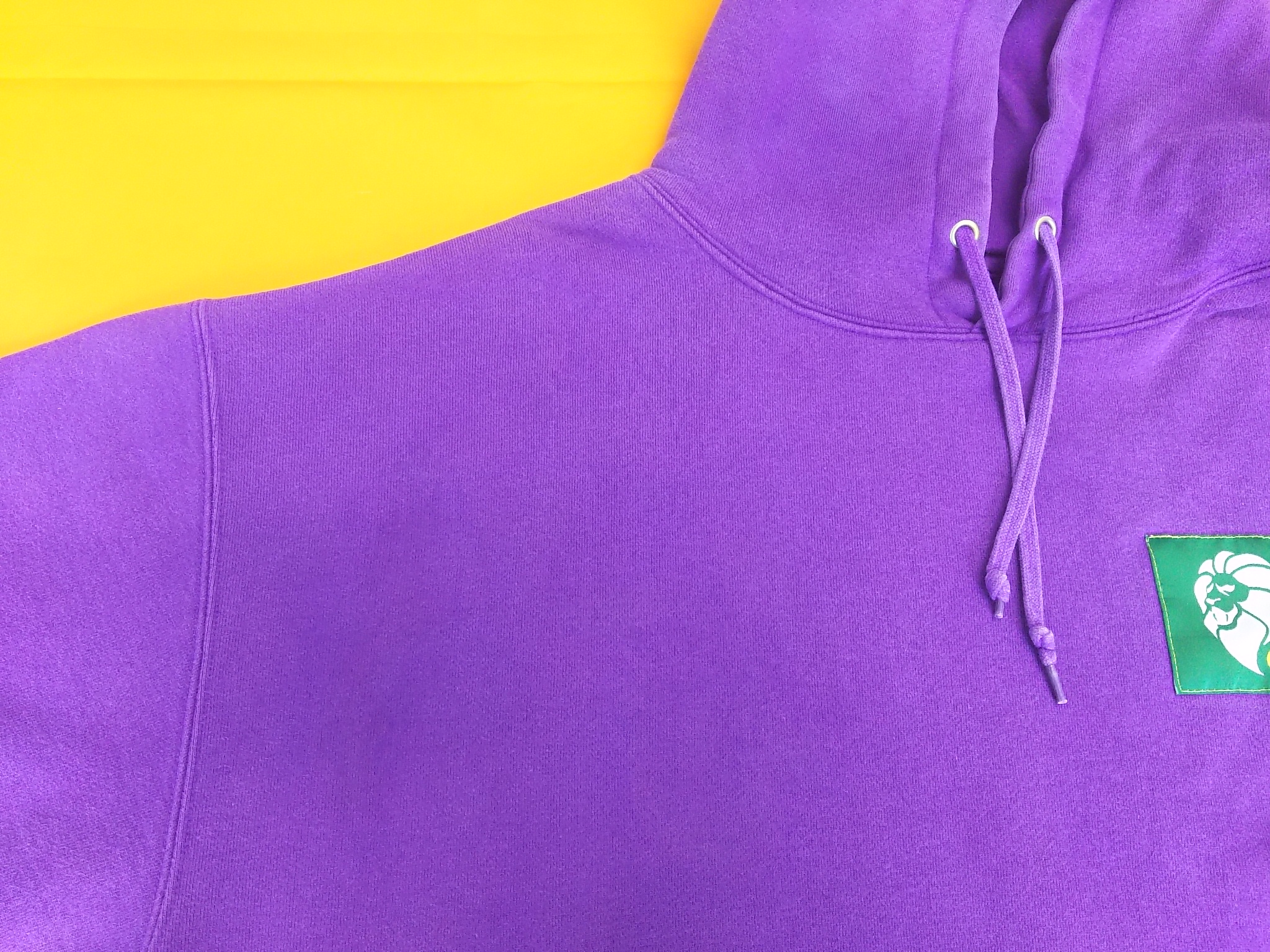 次亜塩素酸ナトリウムで脱色しました 使い方を間違えるとトラブルに|愛知洗い人｜愛知県染み抜きのできるクリーニング店紹介サイト