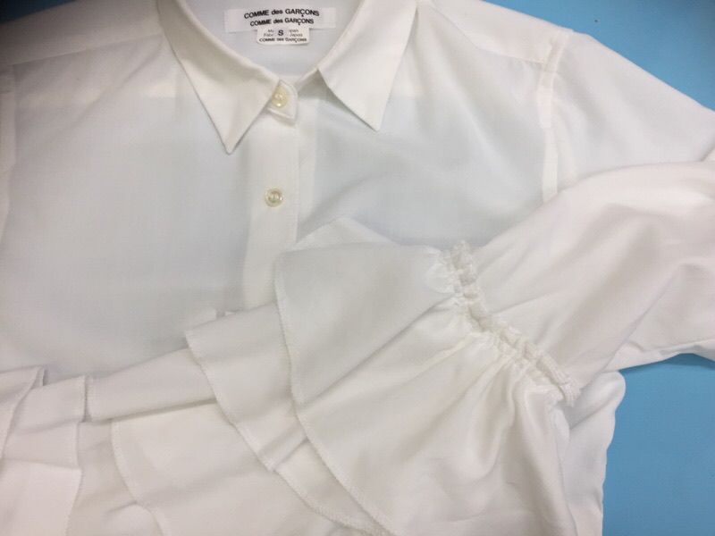 お気に入りブラウスのフリルのシミ取って下さい！|愛知洗い人｜愛知県染み抜きのできるクリーニング店紹介サイト