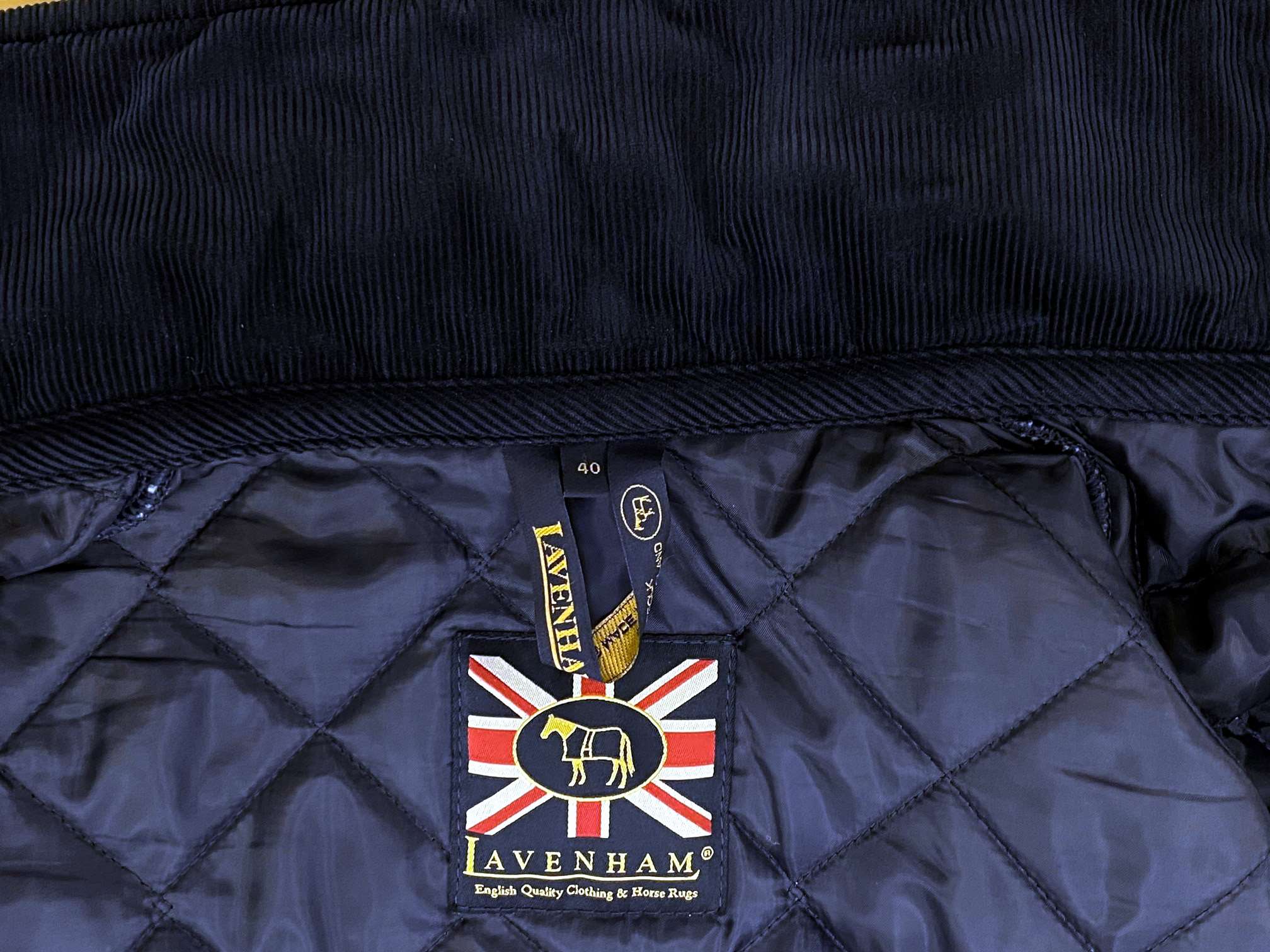 ラベンハム・キルティングジャケット　襟の変色・色褪せ・色落ち修正、襟の染め直し|愛知洗い人｜愛知県染み抜きのできるクリーニング店紹介サイト