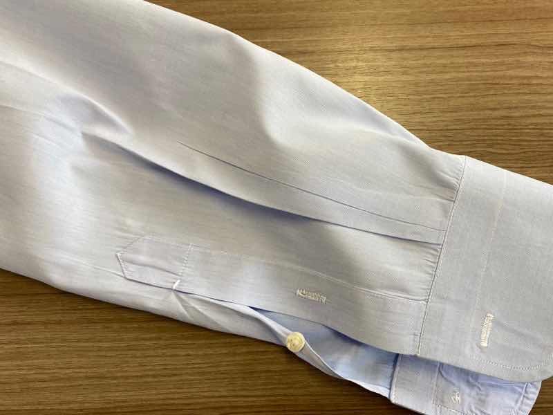 袖に付いたインクのシミ＆店主　三重・滋賀・ちょい京都・また滋賀・岐阜ぐるっと鉄旅①〜ひのとり編〜|愛知洗い人｜愛知県染み抜きのできるクリーニング店紹介サイト