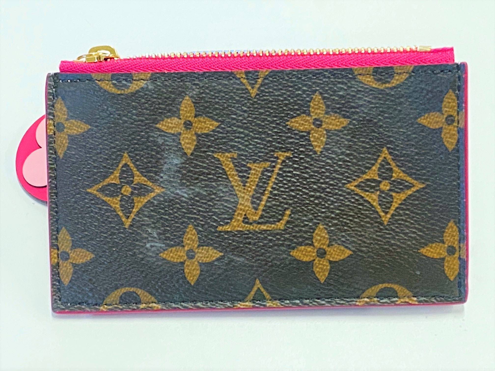 愛知洗い人｜愛知県染み抜きのできるクリーニング店紹介サイト