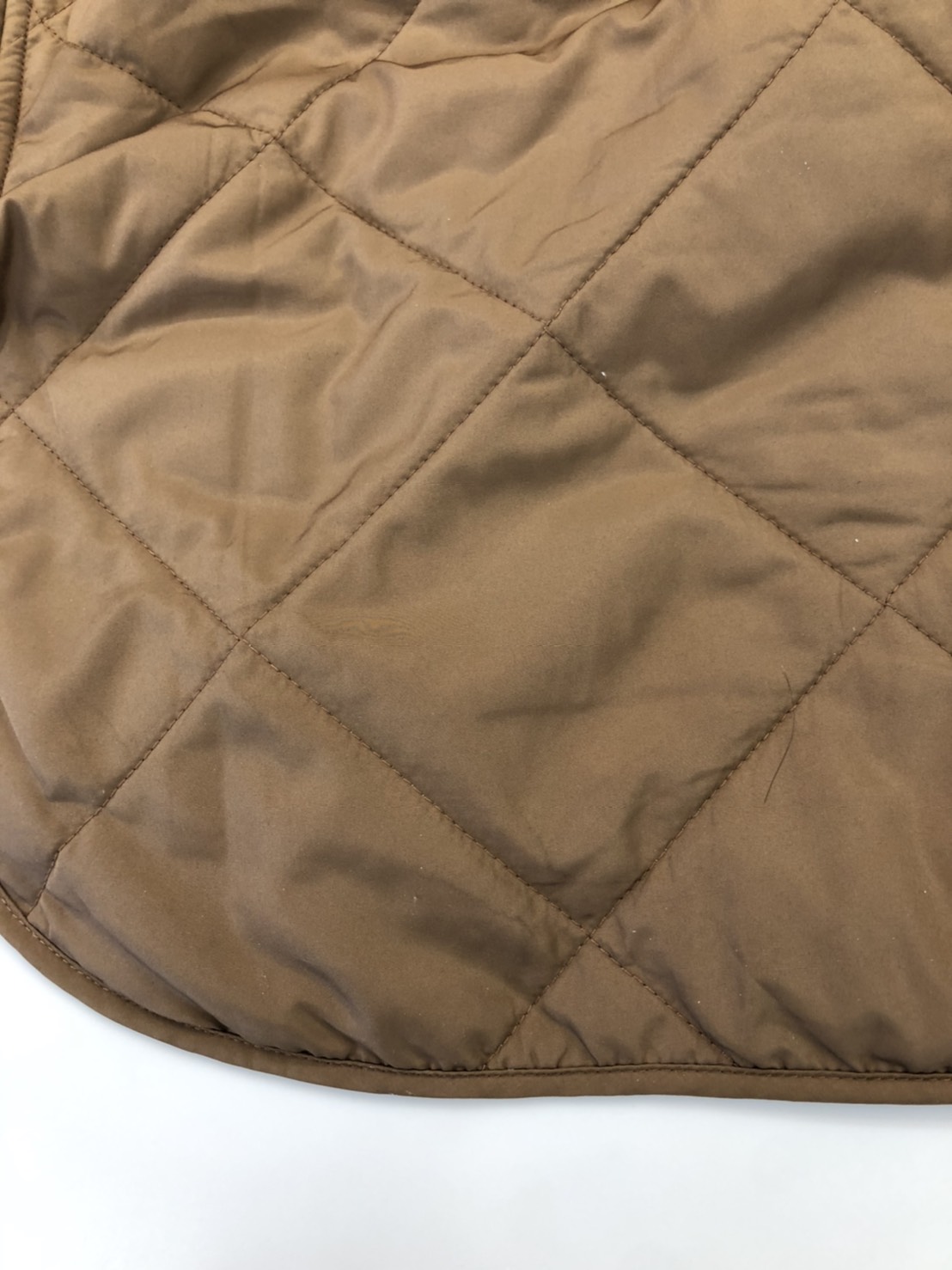 気づかぬうちに白ペンキ|愛知洗い人｜愛知県染み抜きのできるクリーニング店紹介サイト