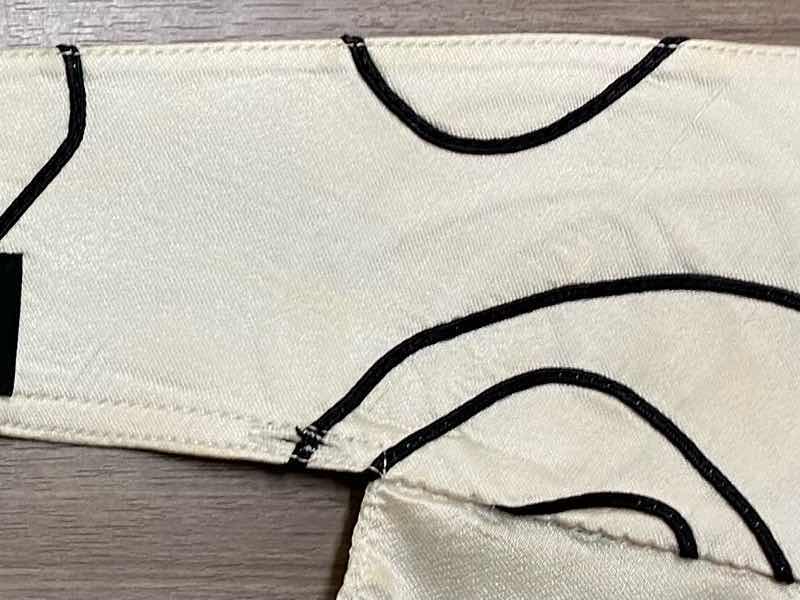 襟に付いた毛染めのシミ& 店主　福井鉄道、えちぜん鉄道に乗る②|愛知洗い人｜愛知県染み抜きのできるクリーニング店紹介サイト