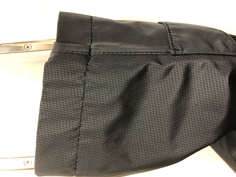 コートに付いた不明のシミ|愛知洗い人｜愛知県染み抜きのできるクリーニング店紹介サイト