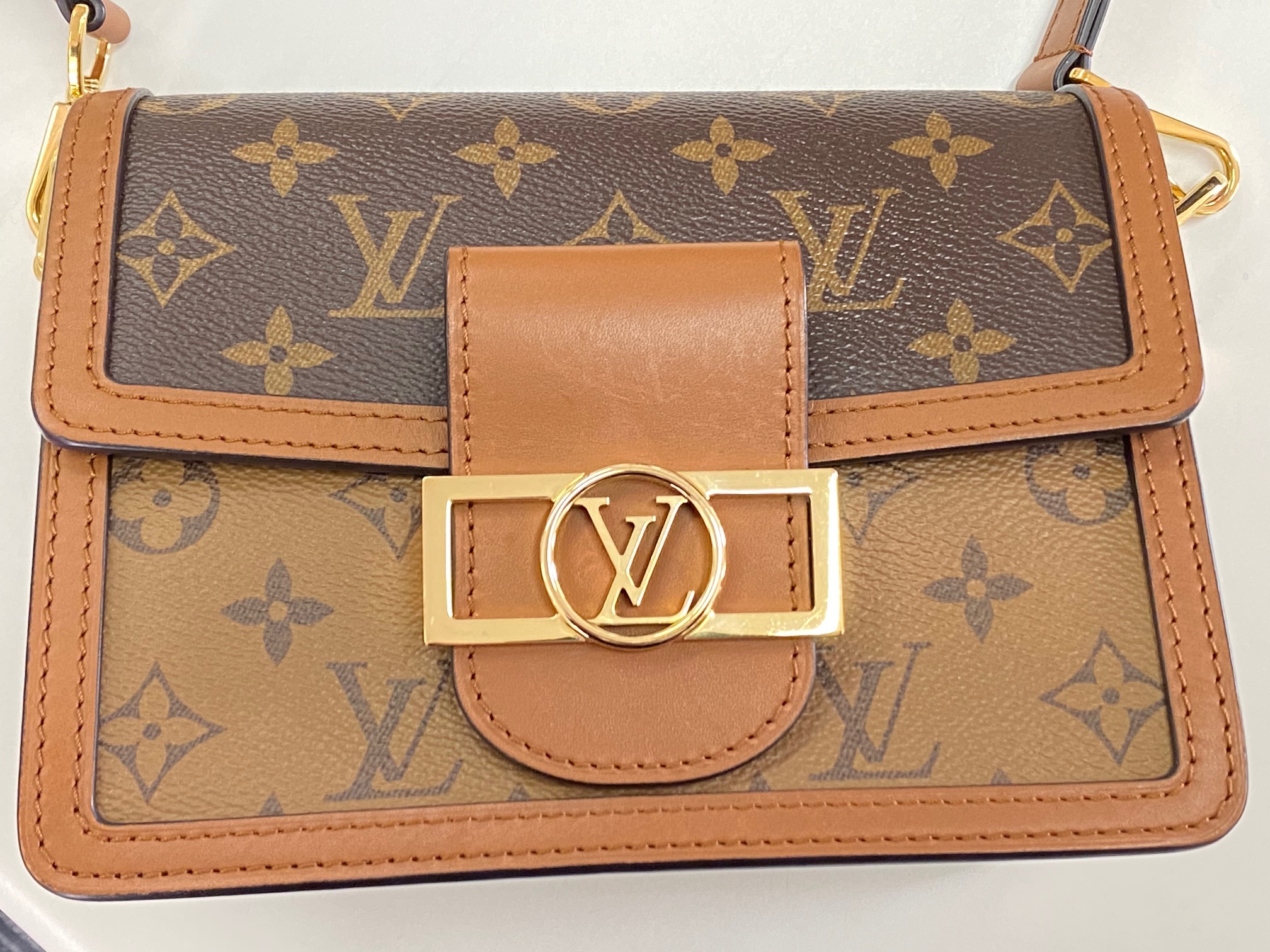 withコロナ～消毒スプレ－がついたルイヴィトンのバッグの白いシミを綺麗にします。宅配にて全国からもOK！～|愛知洗い人｜愛知県染み抜きのできるクリーニング店紹介サイト