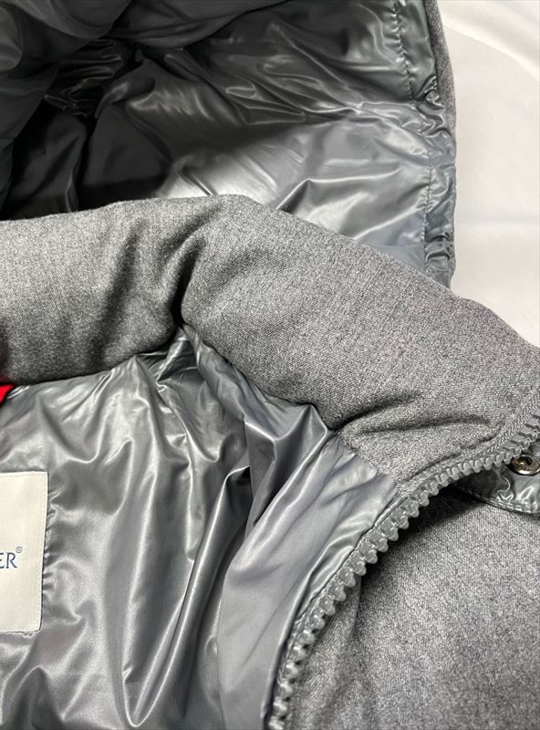 モンクレールダウン変色、染色補正|愛知洗い人｜愛知県染み抜きのできるクリーニング店紹介サイト