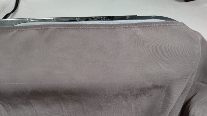 なぜだろう？涙が頬をつたう。|愛知洗い人｜愛知県染み抜きのできるクリーニング店紹介サイト