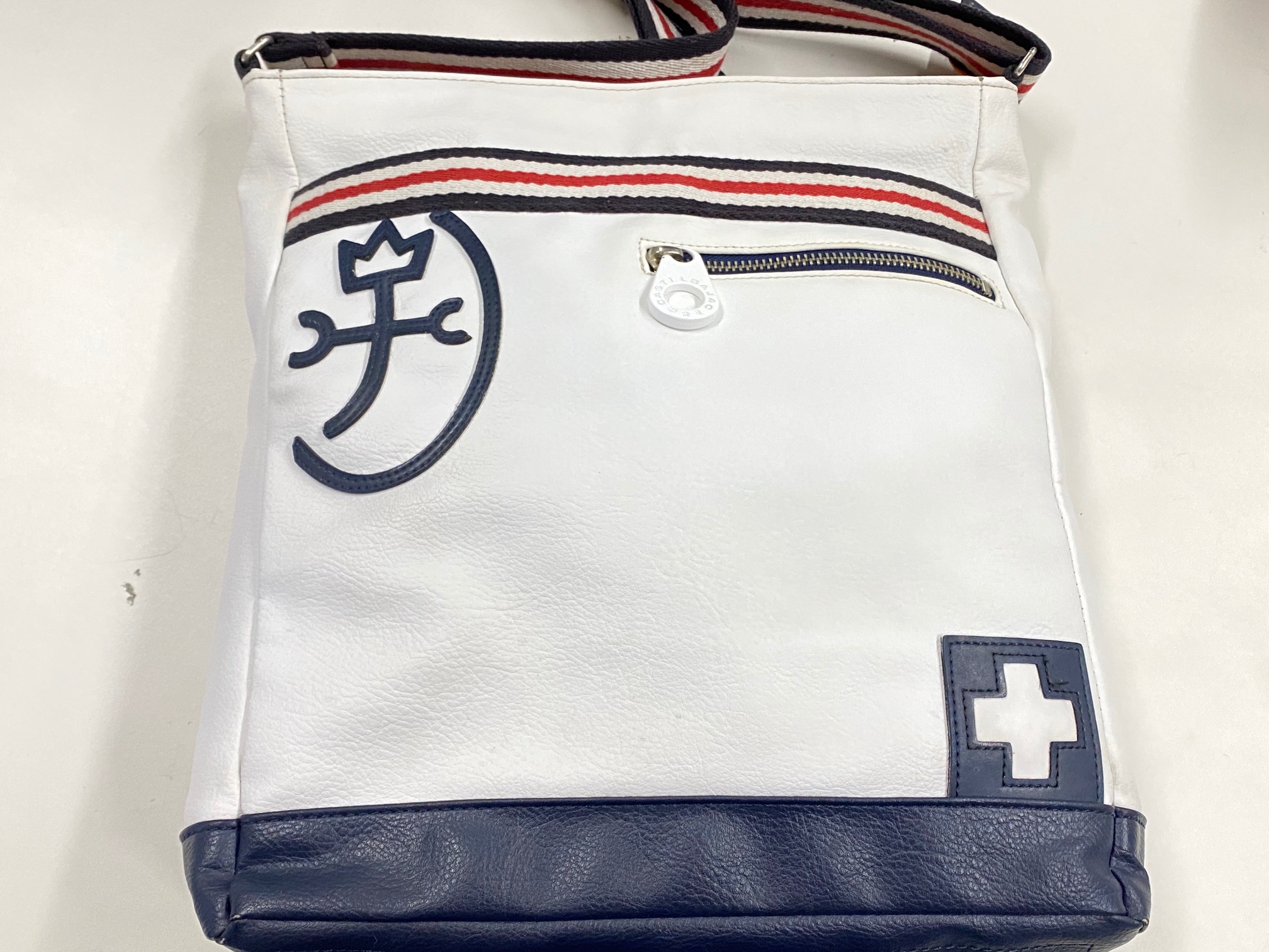 革バッグのシミ・汚れもきれいに！お任せ下さい！|愛知洗い人｜愛知県染み抜きのできるクリーニング店紹介サイト