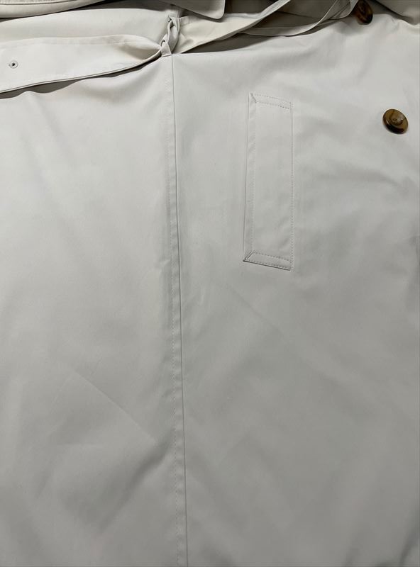 スプリングコート色移りしみ抜き|愛知洗い人｜愛知県染み抜きのできるクリーニング店紹介サイト