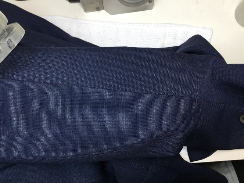 モルタルがジャケットに(￣◇￣;)|愛知洗い人｜愛知県染み抜きのできるクリーニング店紹介サイト