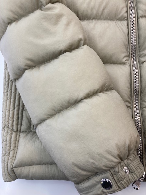 ダウンウエアのシミもお任せください|愛知洗い人｜愛知県染み抜きのできるクリーニング店紹介サイト