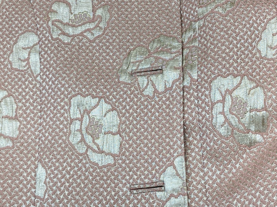 着用しようと思ったら…|愛知洗い人｜愛知県染み抜きのできるクリーニング店紹介サイト