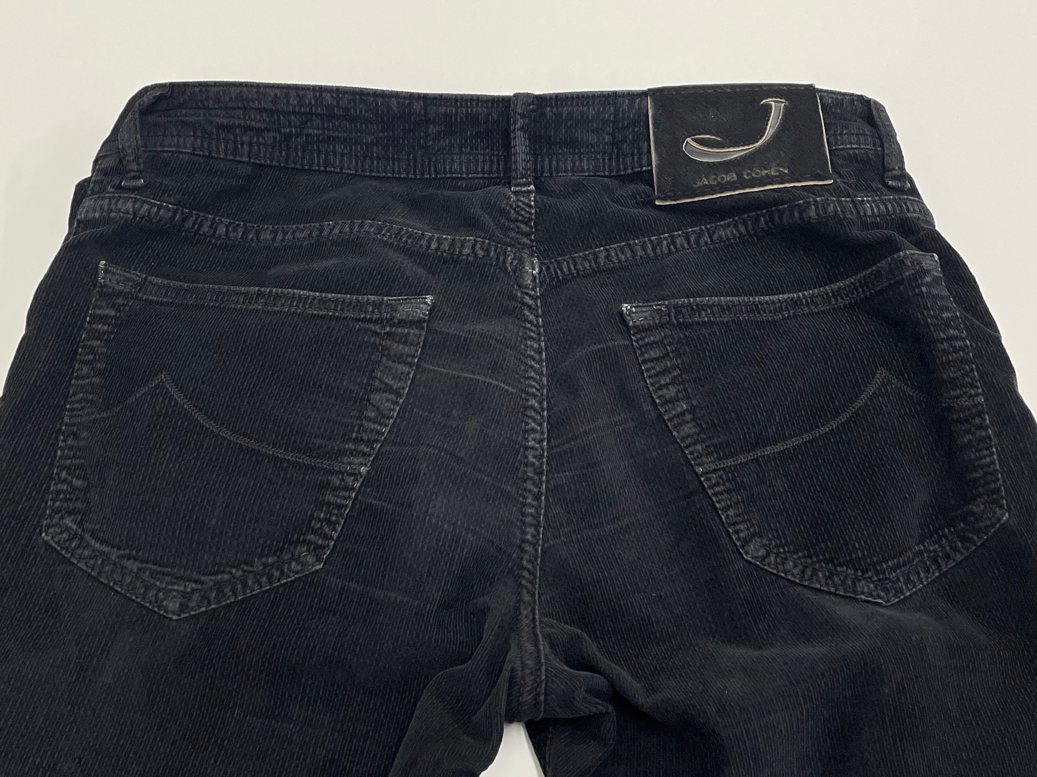 JACOB COHENのデニム　色褪せ・色修正　お任せください。|愛知洗い人｜愛知県染み抜きのできるクリーニング店紹介サイト