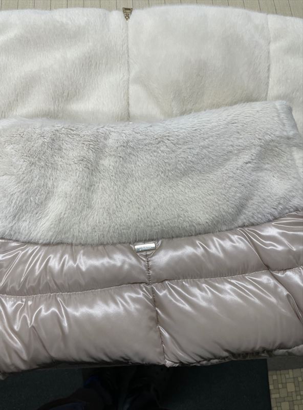 ダウンジャケット、ファー変色直し|愛知洗い人｜愛知県染み抜きのできるクリーニング店紹介サイト