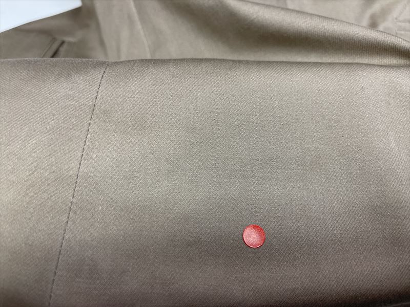 コートについたマニュキア|愛知洗い人｜愛知県染み抜きのできるクリーニング店紹介サイト