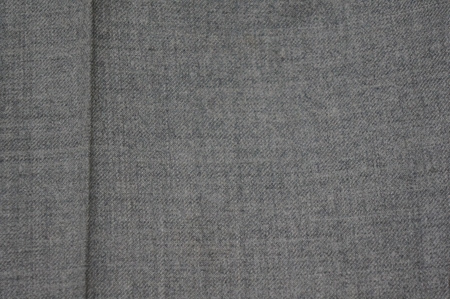 スラックスに付いた古い血液のシミ|愛知洗い人｜愛知県染み抜きのできるクリーニング店紹介サイト