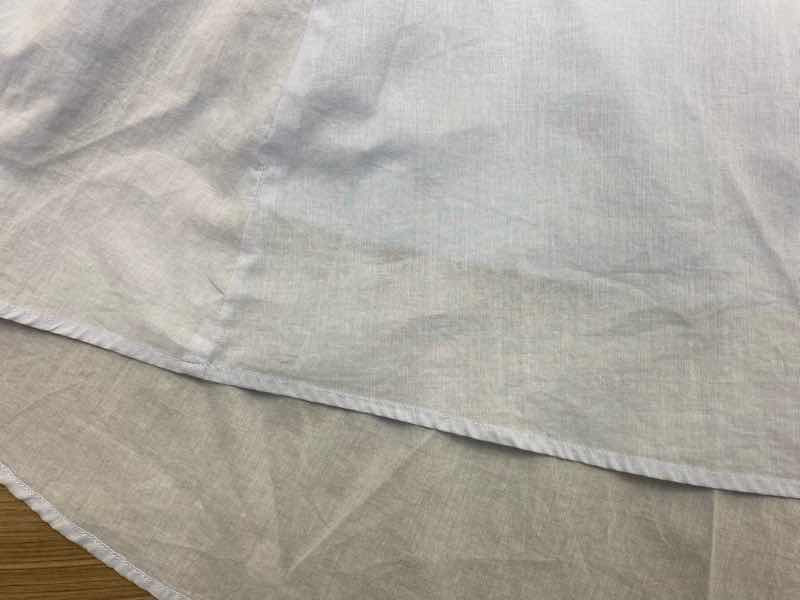 ワンピースの裾についた黒いシミ & ◎ おまけコーナー（乗り鉄店主　名鉄　にしがま線　復活　白線車両に乗る）|愛知洗い人｜愛知県染み抜きのできるクリーニング店紹介サイト