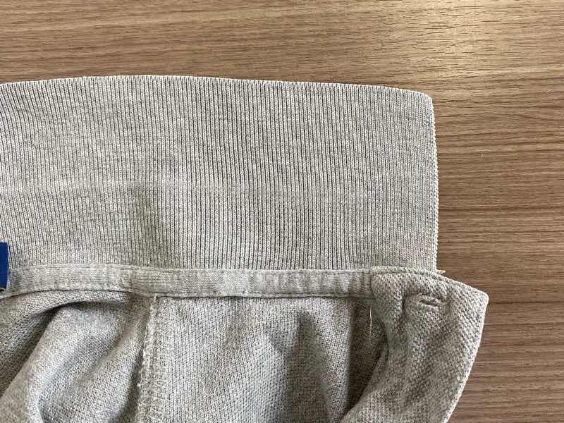 ポロシャツの襟に付いた茶色いシミ & ◎ おまけコーナー（乗り鉄店主　大阪に行く①〜ひのとり編〜）|愛知洗い人｜愛知県染み抜きのできるクリーニング店紹介サイト