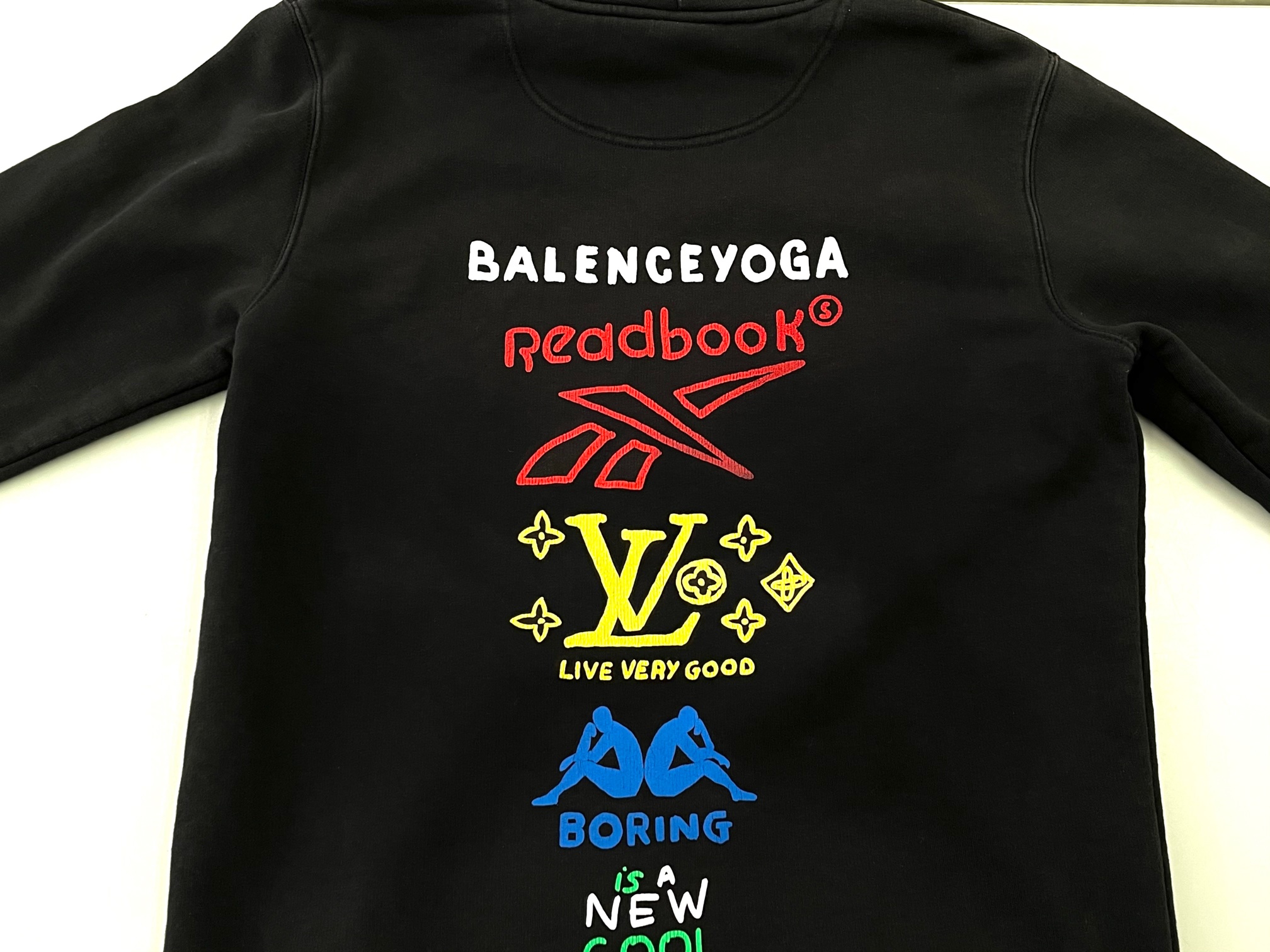 EGY BOY（エギーボ－イ）パーカ－の色褪せ修正|愛知洗い人｜愛知県染み抜きのできるクリーニング店紹介サイト