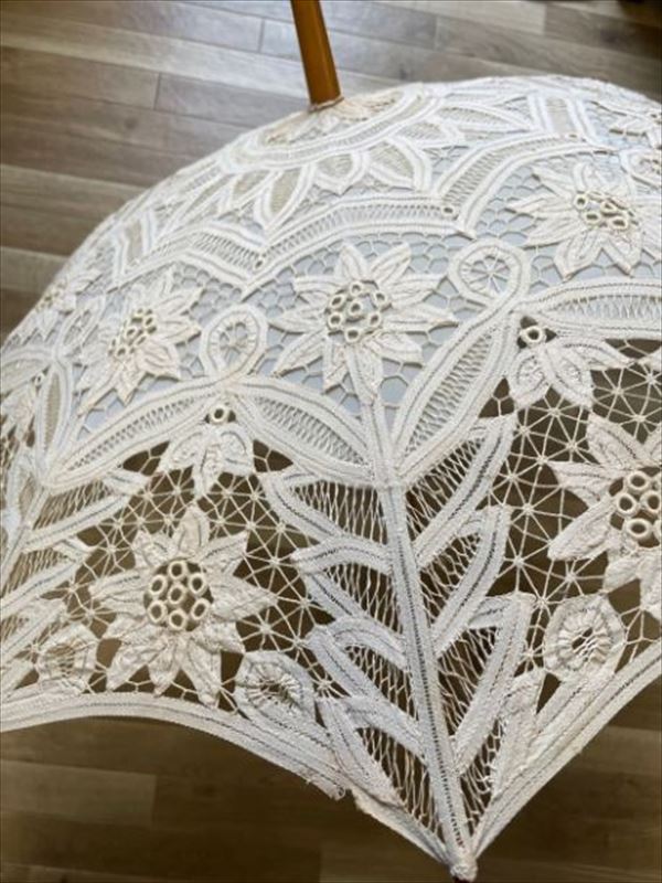 おしゃれな日傘、黄ばみしみ抜き|愛知洗い人｜愛知県染み抜きのできるクリーニング店紹介サイト