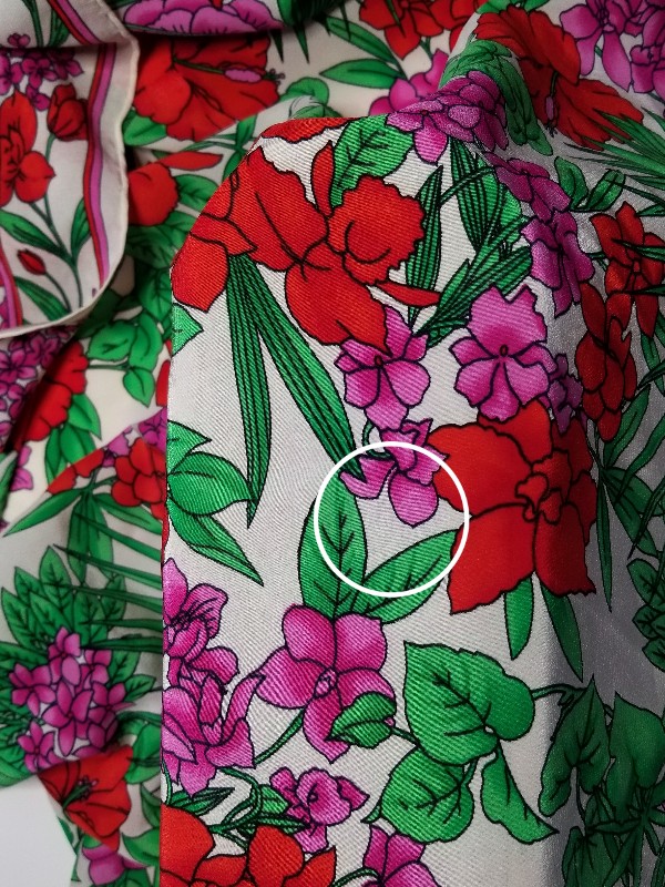 シルクのスカーフに血液のシミが付いちゃった。|愛知洗い人｜愛知県染み抜きのできるクリーニング店紹介サイト