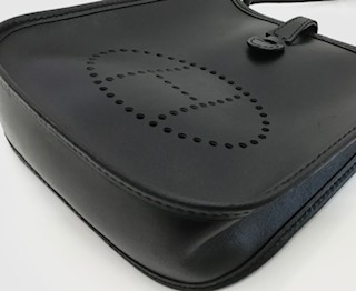 エルメス（HERMES）ショルダ－バッグの色ハゲ修正　全国から承ります。|愛知洗い人｜愛知県染み抜きのできるクリーニング店紹介サイト