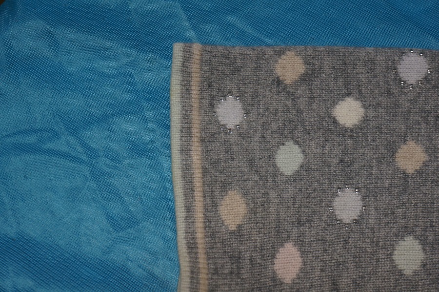 袖に付着した花の花粉|愛知洗い人｜愛知県染み抜きのできるクリーニング店紹介サイト