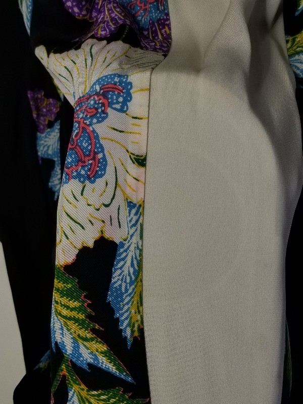 シルクワンピースに付いた食べこぼしのシミ取って~❗|愛知洗い人｜愛知県染み抜きのできるクリーニング店紹介サイト