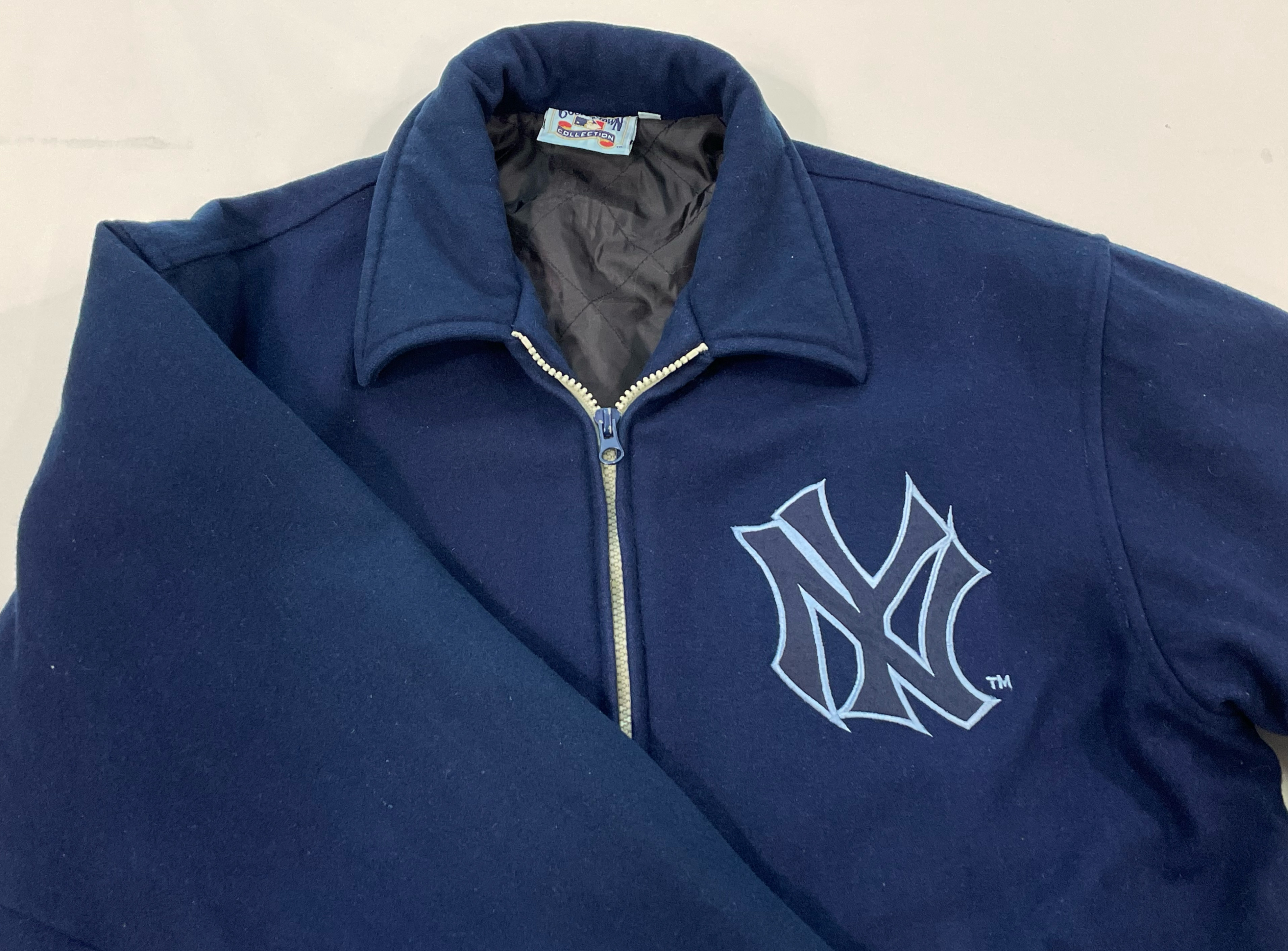 ヤンキ－スのウールジャケット　染め直し・焼け直し・色修正|愛知洗い人｜愛知県染み抜きのできるクリーニング店紹介サイト