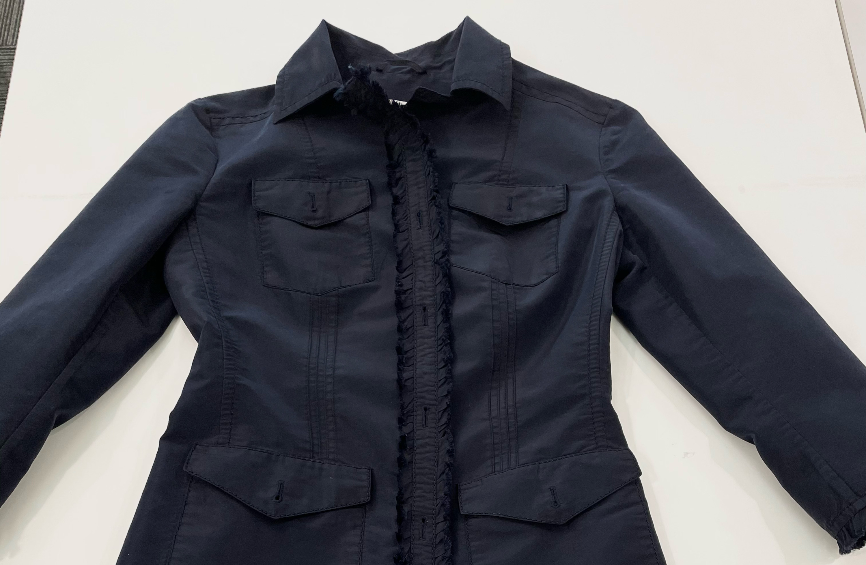 海外カリフォルニアからのご依頼品です。プラダのワンピ－ス色褪せ修正。|愛知洗い人｜愛知県染み抜きのできるクリーニング店紹介サイト