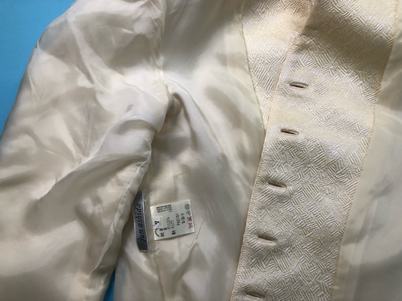 jun ashida（ジュンアシダ）シルクジャケットの脇のシミ取れますか？|愛知洗い人｜愛知県染み抜きのできるクリーニング店紹介サイト