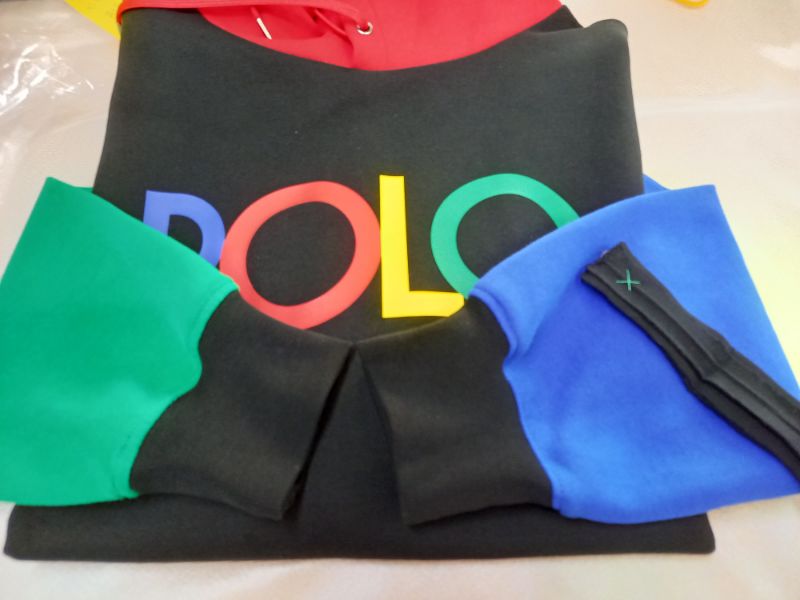 パーカーのお直し♪|愛知洗い人｜愛知県染み抜きのできるクリーニング店紹介サイト