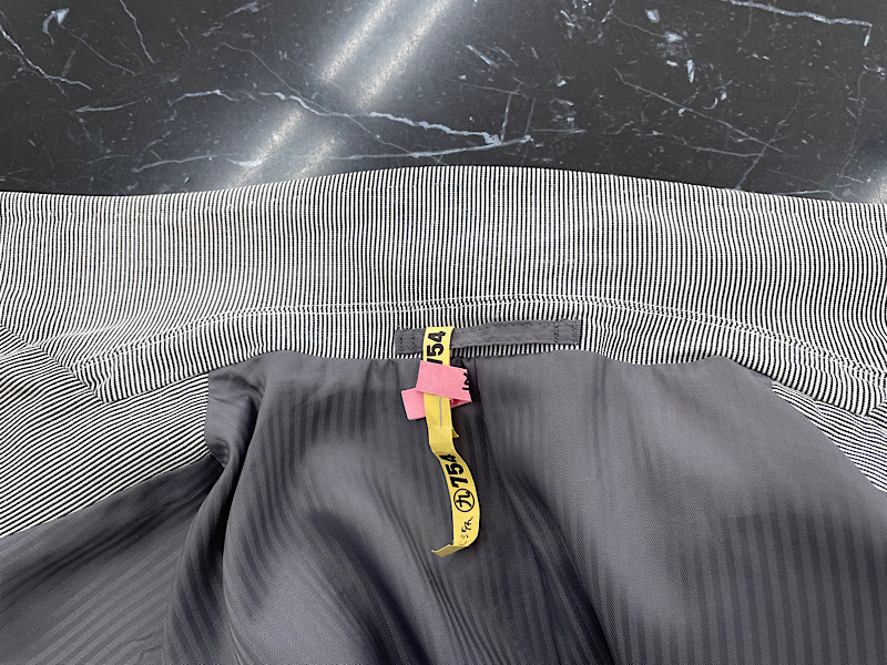 襟周りのシミ抜き|愛知洗い人｜愛知県染み抜きのできるクリーニング店紹介サイト