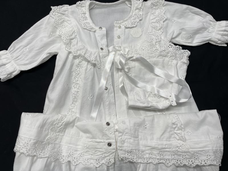 ベビードレス（セレモニードレス）20年以上前の全体の黄ばみ染み抜き|愛知洗い人｜愛知県染み抜きのできるクリーニング店紹介サイト