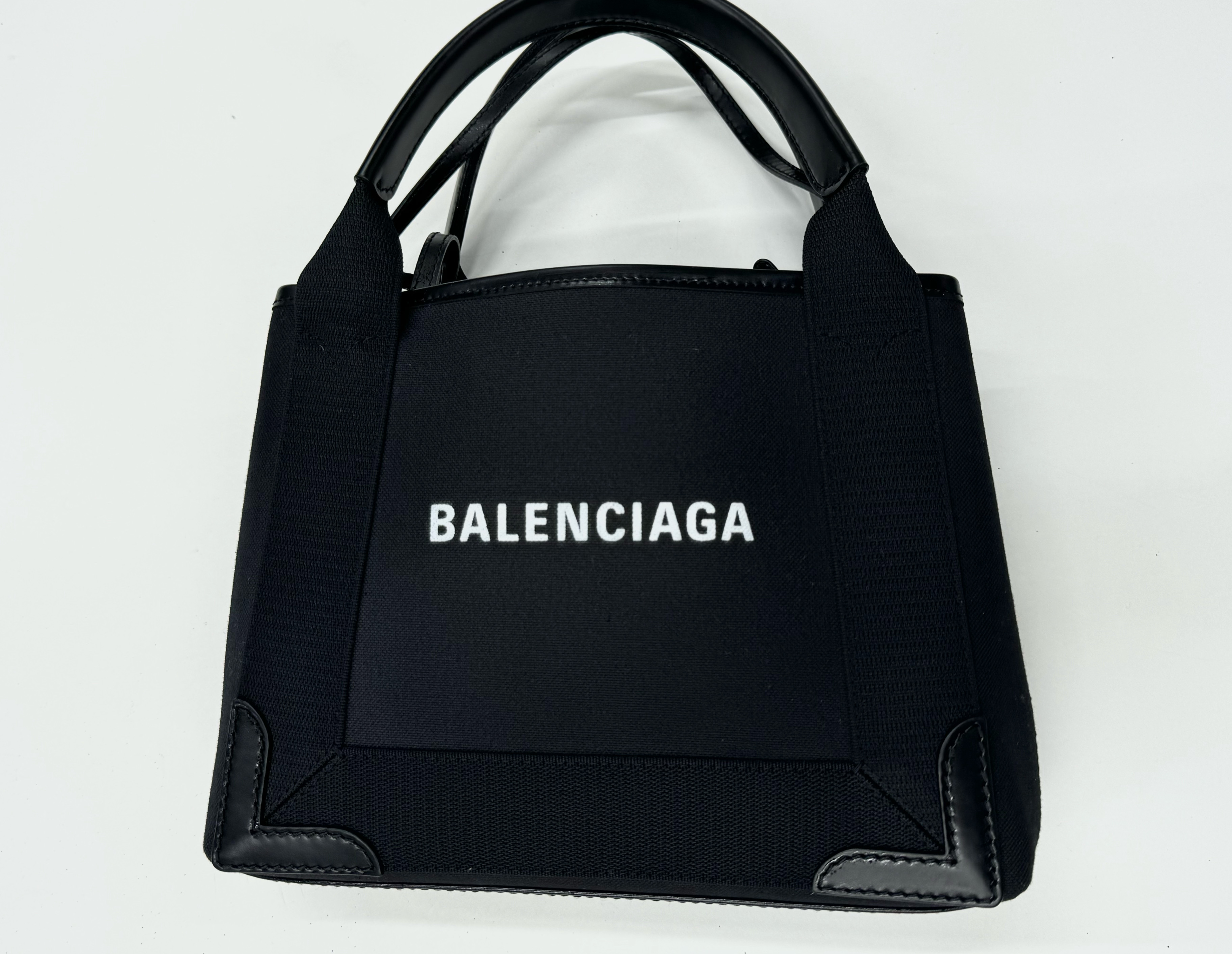 バレンシアガ（BALENCIAGA）のキャンバストートバッグ　色褪せ・染め直し・色修正　お任せ下さい！|愛知洗い人｜愛知県染み抜きのできるクリーニング店紹介サイト