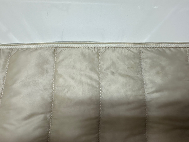 車で擦ってしまったシミ汚れ|愛知洗い人｜愛知県染み抜きのできるクリーニング店紹介サイト