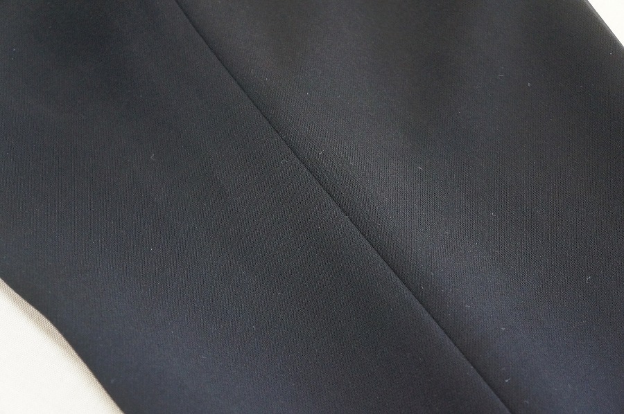 染みが付いたまま保管されていたズボンが・・・|愛知洗い人｜愛知県染み抜きのできるクリーニング店紹介サイト