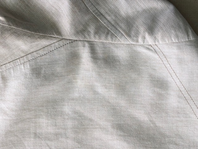 全体に浮いてきた保管時のトラブル染み　あま市S様|愛知洗い人｜愛知県染み抜きのできるクリーニング店紹介サイト