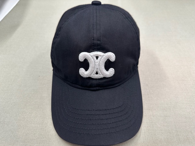 帽子の色褪せ直し！|愛知洗い人｜愛知県染み抜きのできるクリーニング店紹介サイト