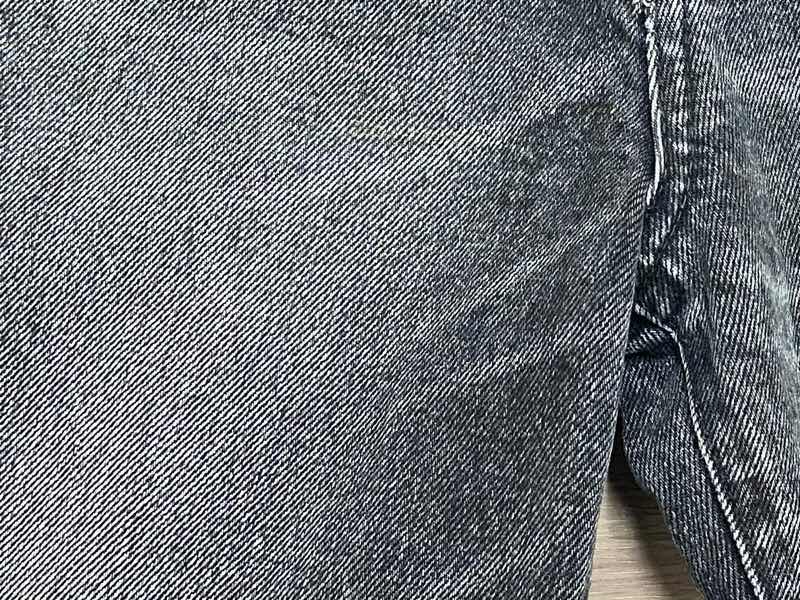 デニムの色抜け& ◎ おまけコーナー（店主　鉄博に行く③）|愛知洗い人｜愛知県染み抜きのできるクリーニング店紹介サイト