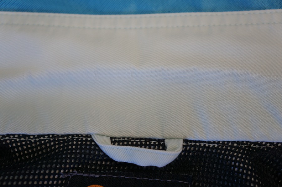 ジャンパーの襟に黄ばみが・・・|愛知洗い人｜愛知県染み抜きのできるクリーニング店紹介サイト