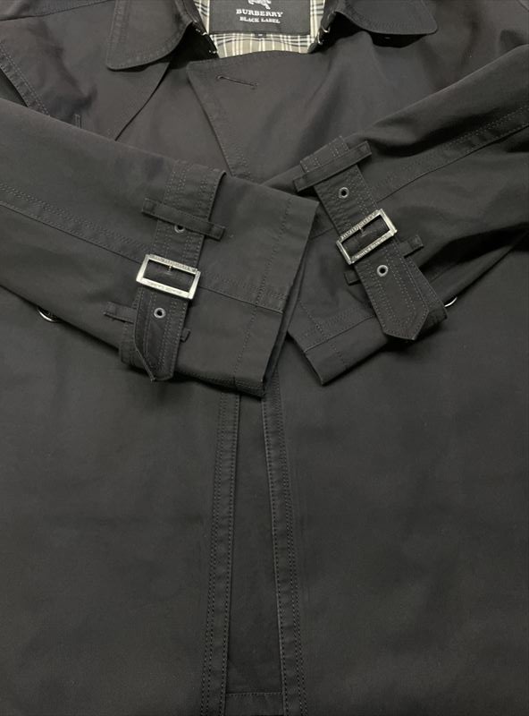 BURBERRYバーバリートレンチ　白カビ除去|愛知洗い人｜愛知県染み抜きのできるクリーニング店紹介サイト