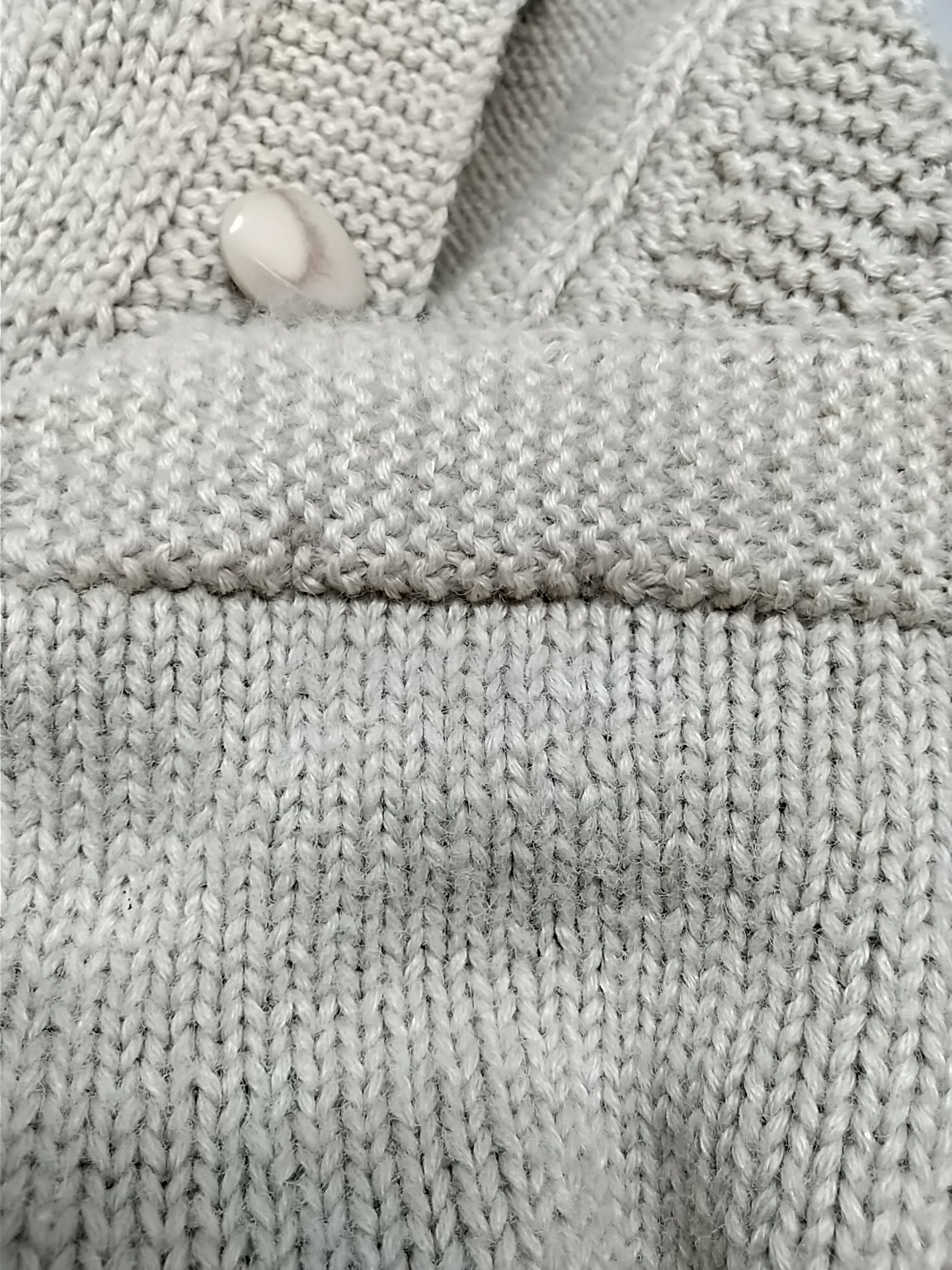 寒かったので着て、やってしまった毛染め|愛知洗い人｜愛知県染み抜きのできるクリーニング店紹介サイト