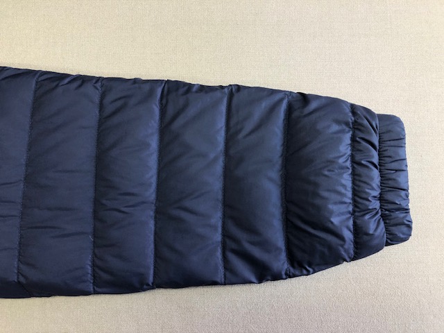 ダウンジャンバーについた落ちそうで落ちないこびりついた染みです。あま市K様|愛知洗い人｜愛知県染み抜きのできるクリーニング店紹介サイト