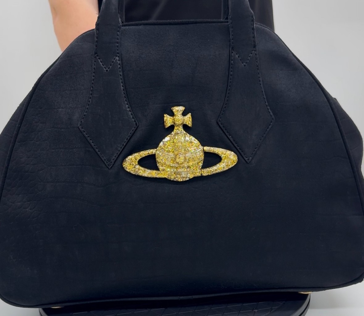 Vivienne Westwood　母の使っていたバッグを使いたい！|愛知洗い人｜愛知県染み抜きのできるクリーニング店紹介サイト