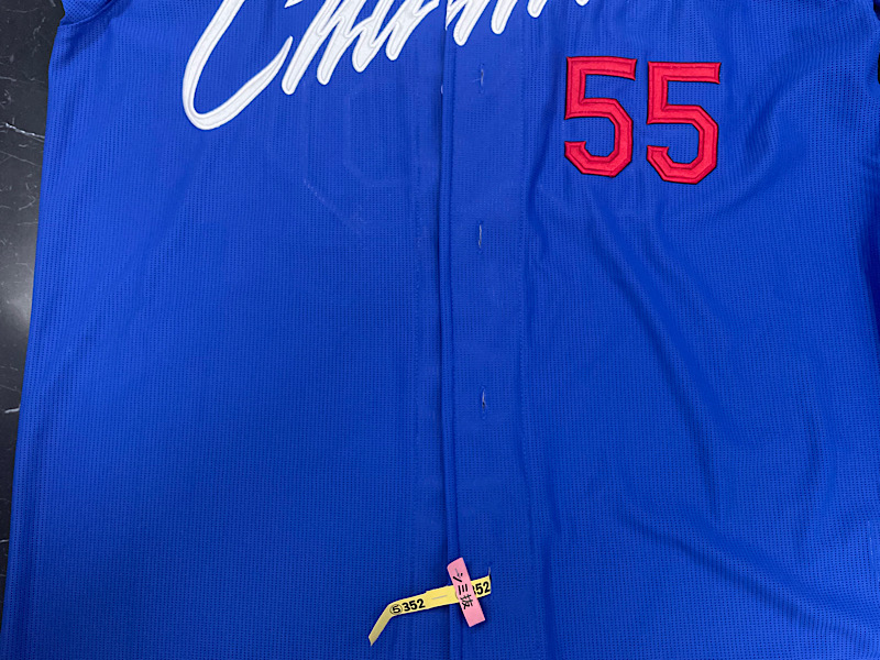 接着剤の除去|愛知洗い人｜愛知県染み抜きのできるクリーニング店紹介サイト