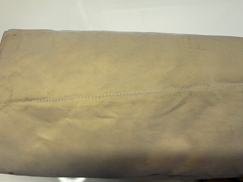 ダウンの浮き出てきたシミ|愛知洗い人｜愛知県染み抜きのできるクリーニング店紹介サイト