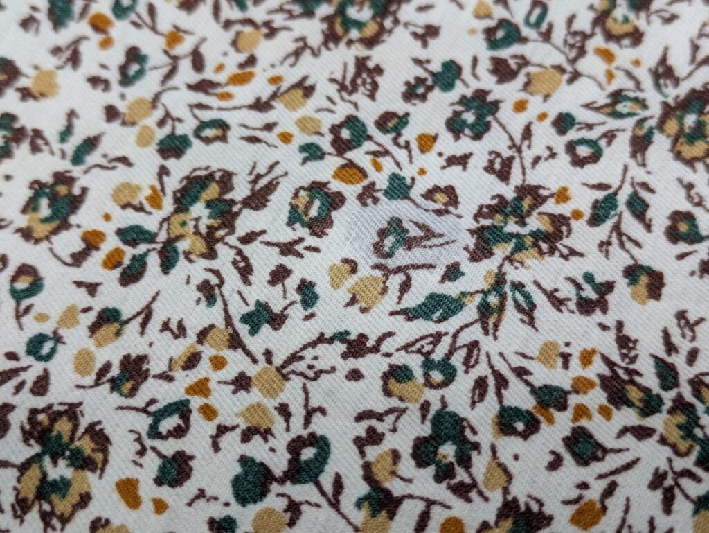 インクに埋もれた柄　柄に紛れたインク|愛知洗い人｜愛知県染み抜きのできるクリーニング店紹介サイト