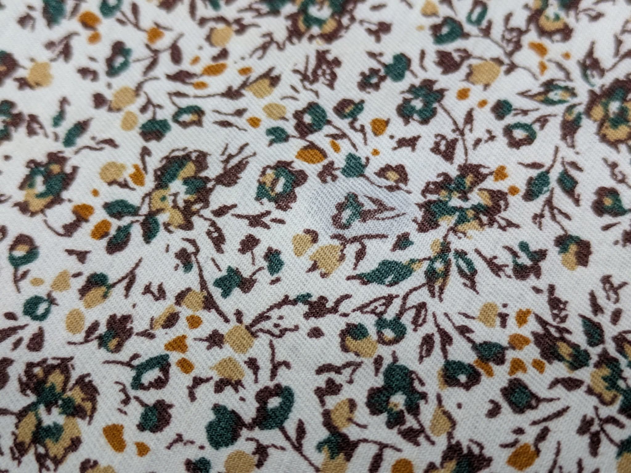 インクに埋もれた柄　柄に紛れたインク|愛知洗い人｜愛知県染み抜きのできるクリーニング店紹介サイト