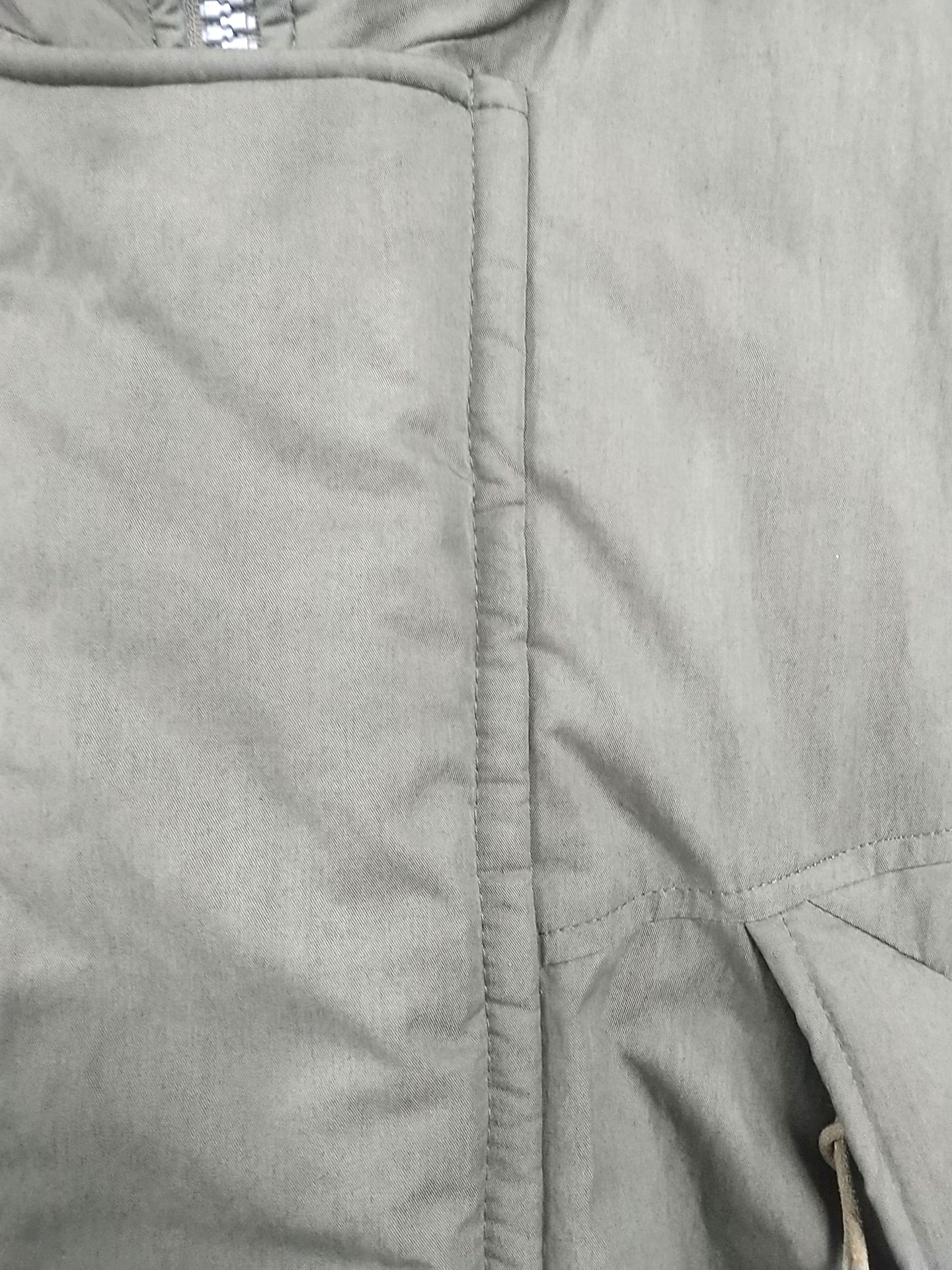 何かわからない染みにシミ取りスプレー|愛知洗い人｜愛知県染み抜きのできるクリーニング店紹介サイト